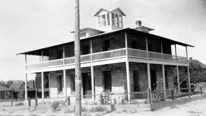 The Bonelli family home in Kingman, Arizona. Bonelli family collection.


